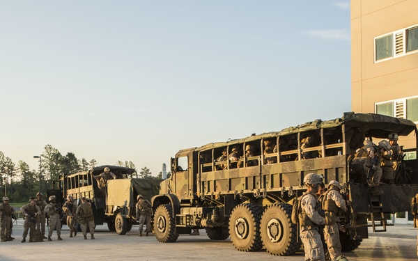 CLR-2 Marines transport 3/2 to MOUT training