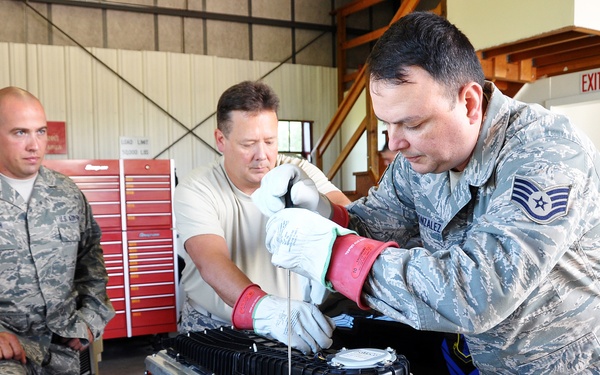 Volk Field hosts Air National Guard's first hybrid vehicle maintenance class