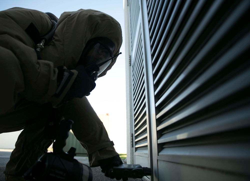 CBRN Marines put through paces during hazmat response training