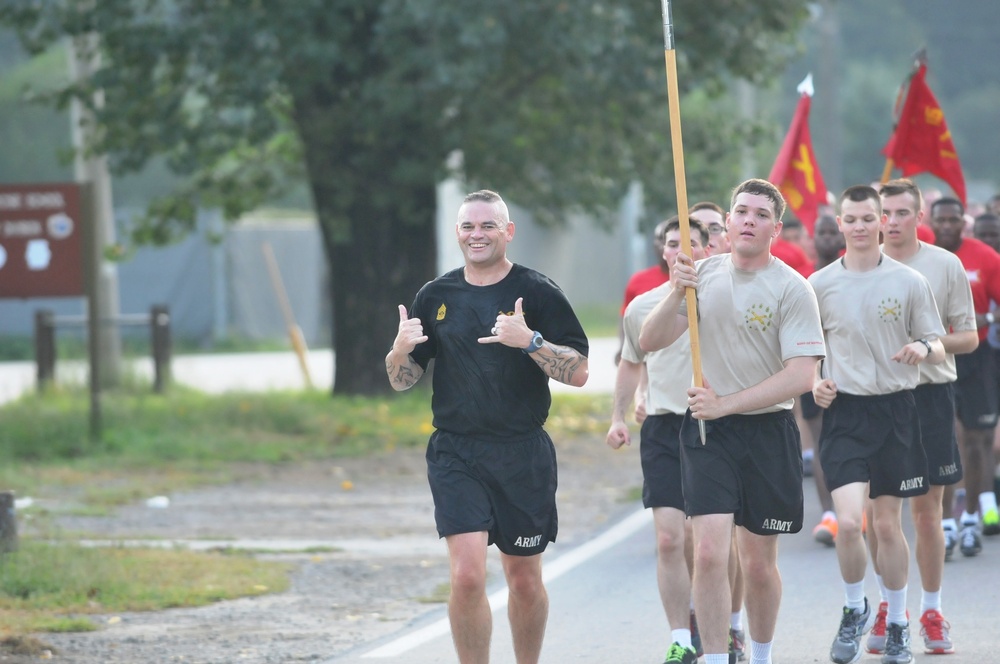 Soldiers shake off two-week exercise with birgade run