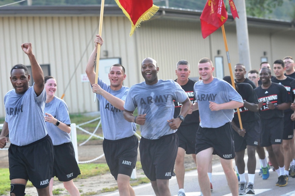 Soldiers shake off two-week exercise with brigade run