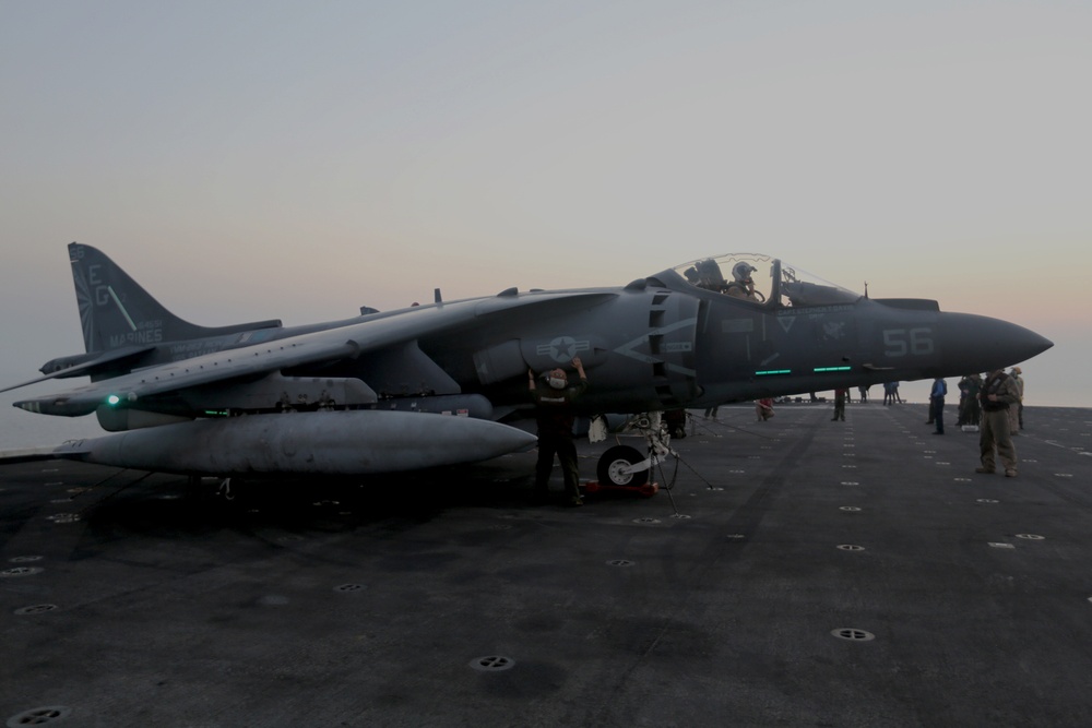 22nd MEU, Bataan conduct Harrier operations