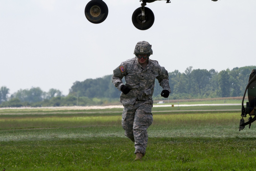 Train as you fight: 584th SMC conducts sling load training