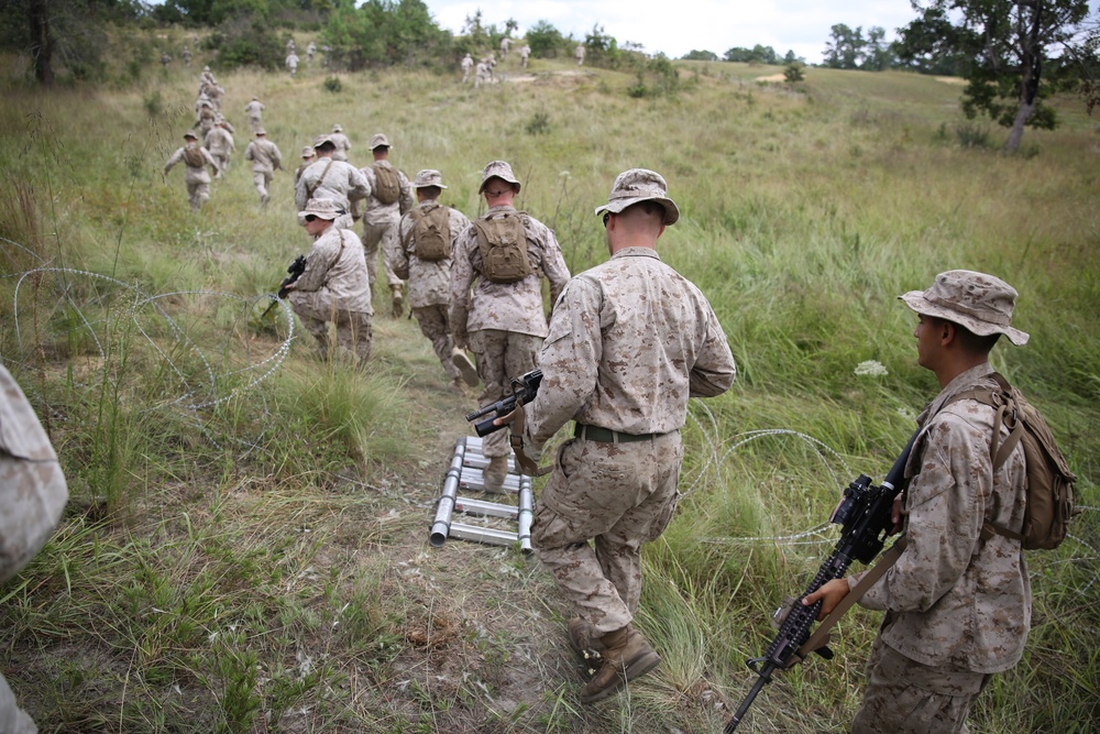 Marines assault Range P28 aboard Fort A.P. Hill