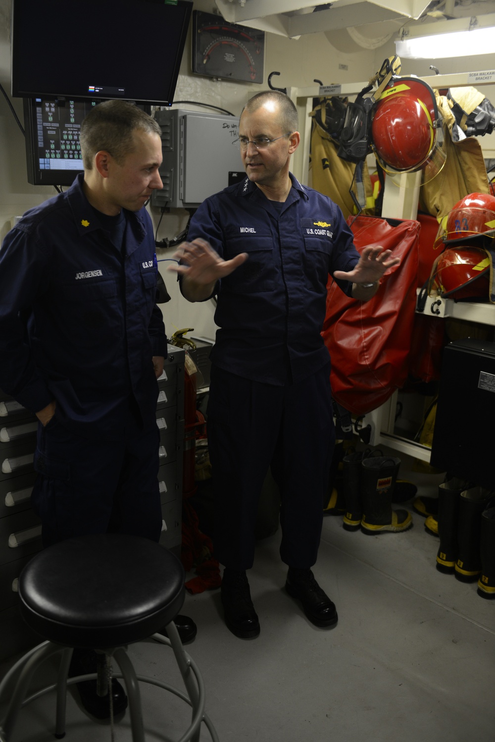 Vice Adm. Chuck Michel visits CGC Stratton in the Arctic