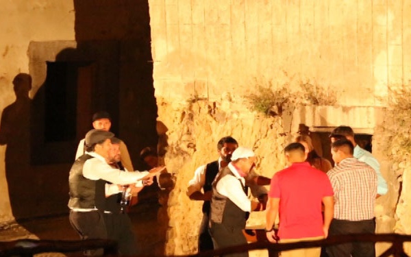 SP-MAGTF Africa 14 attends local play, breaks bread with locals