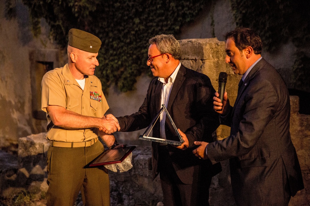 SP-MAGTF Africa 14 attends local play, breaks bread with locals