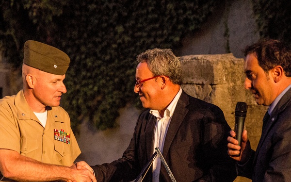 SP-MAGTF Africa 14 attends local play, breaks bread with locals
