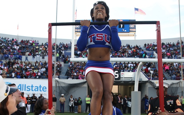 Marines host pull-up challenge at SHC