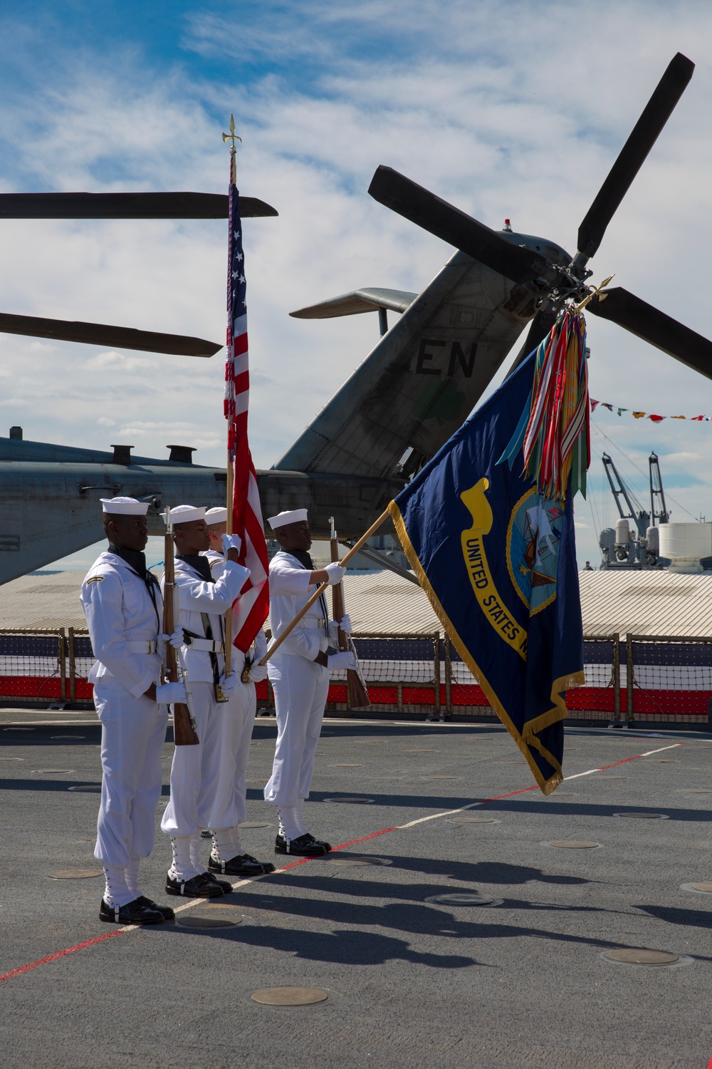 Marines, sailors, coalition partners visit USS Oak HillMarines, sailors, coalition partners visit USS Oak Hill