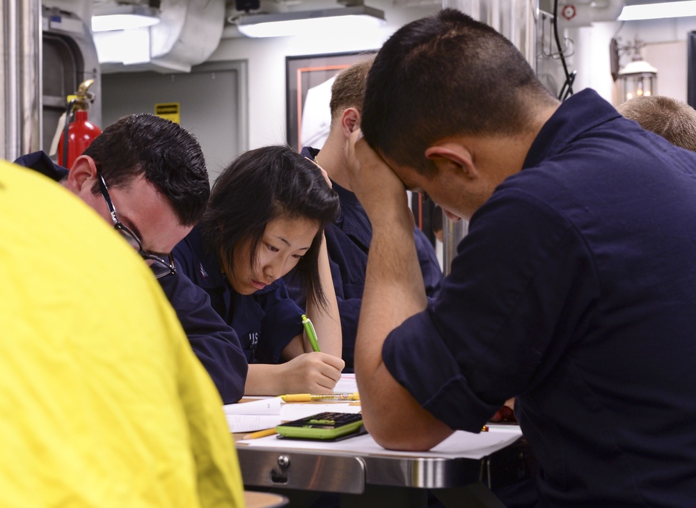 DVIDS - Images - Navy-wide petty officer 2nd class advancement exam ...