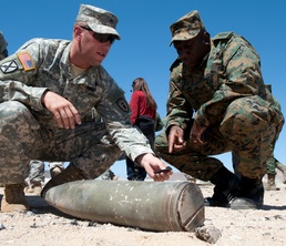 Fort Irwin EOD welcomes Bahamas Defense Force delegation