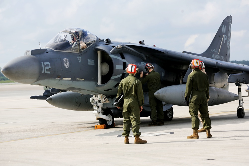 VMA-223 Marines train during Exercise Green Flag