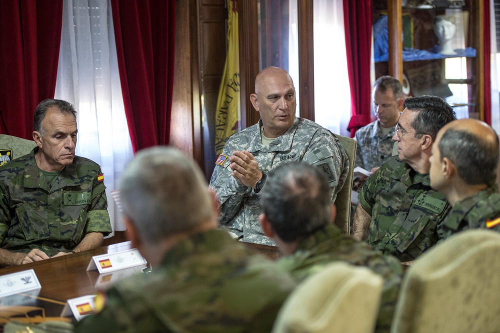 US Army Chief of Staff visits Paratrooper Brigade in Madrid, Spain