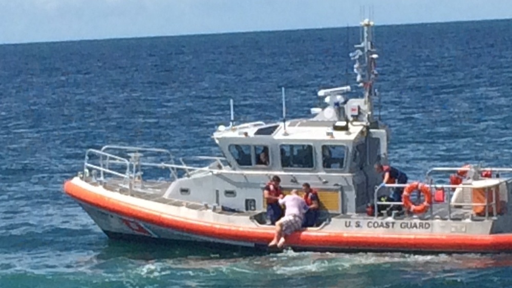 Coast Guard rescues displaced diver