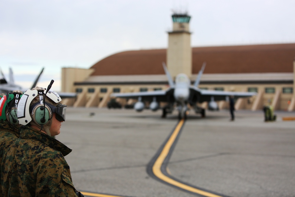 VMFA-122 Marine comes home during Distant Frontier