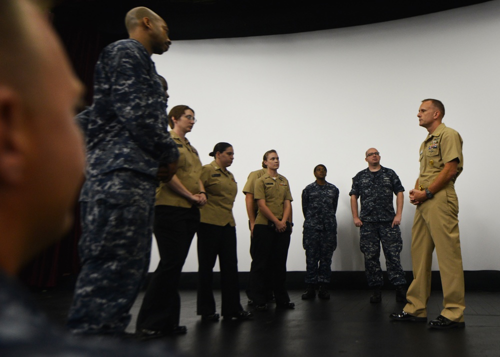 Commander, Navy Cyber Forces force master chief visits NAF Atsugi
