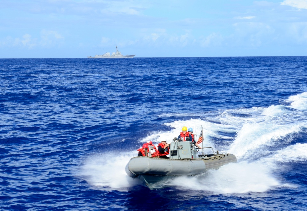 USS Sterett search and rescue team