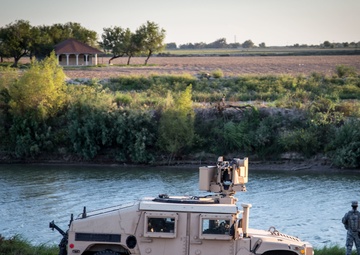 Texas National Guard observes Rio Grande River