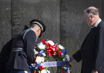 Family of MOH recipient Sloat makes solemn visit to Vietnam Wall