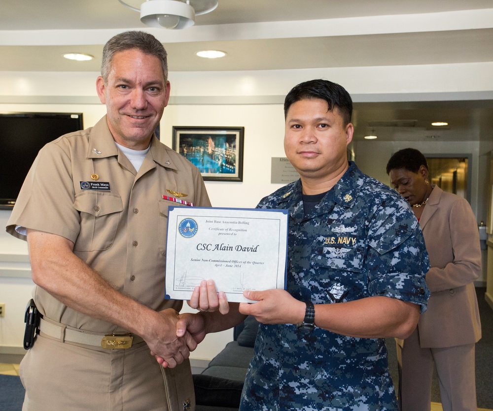 Commander of Joint Base Anacostia-Bolling recognizes quarterly award winners for April to June 2014 period