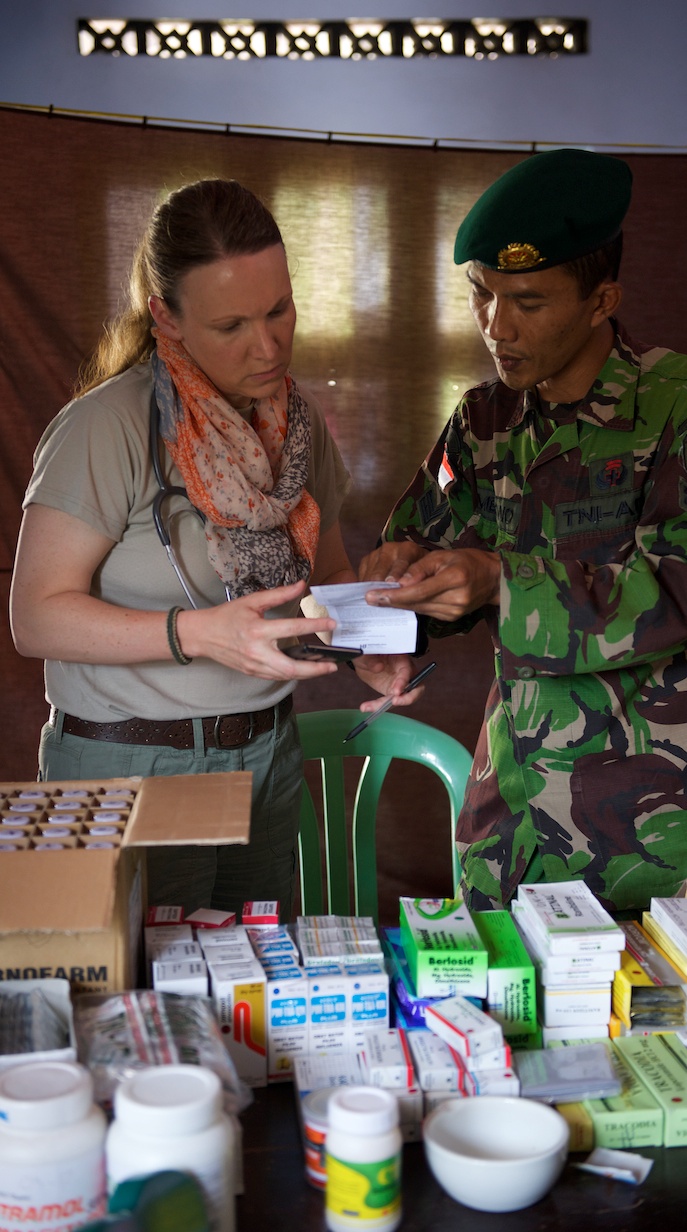 US, Indonesian medical personnel assist over 350 during community event