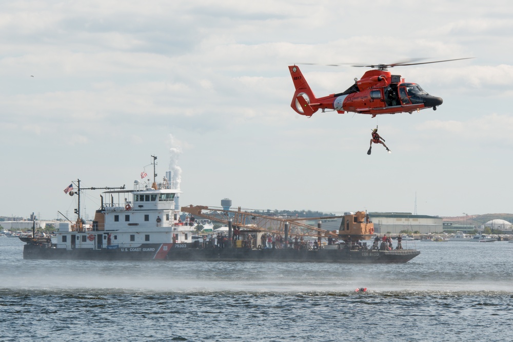 Coast Guard rescue demo during Star-Spangled Spectacular
