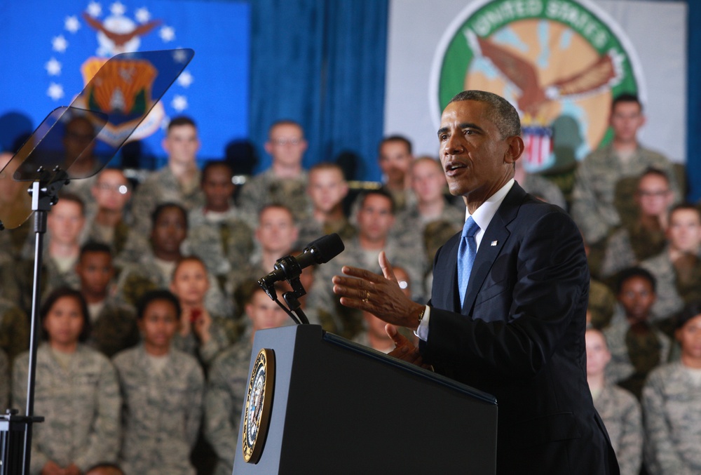 President visits USCENTCOM, MacDill AFB