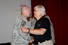 Vietnam Veteran, motivational speaker inspires service members in Kuwait