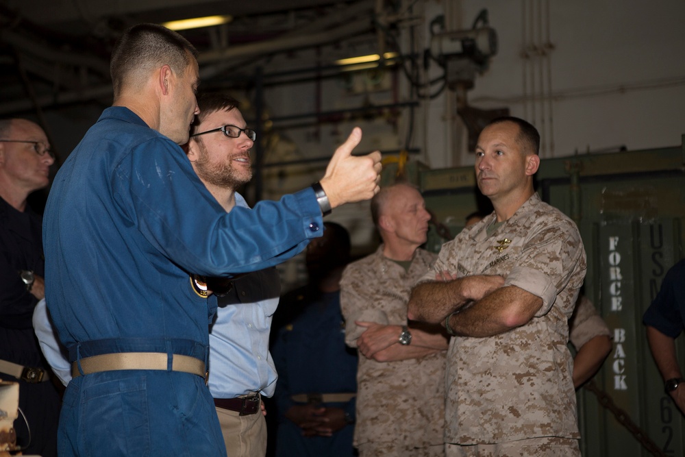 CAPE director tours USS Iwo Jima, ARG/MEU capabilities