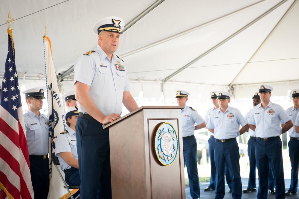 Capt. Brian Gilda gives remarks during Decommissioning Ceremony