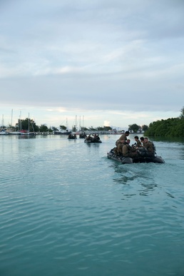 Recon Marines infiltrate beach, conduct raid