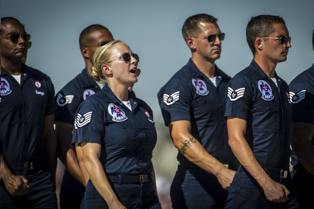 Thunderbirds perform at Mountain Home Air Force Base