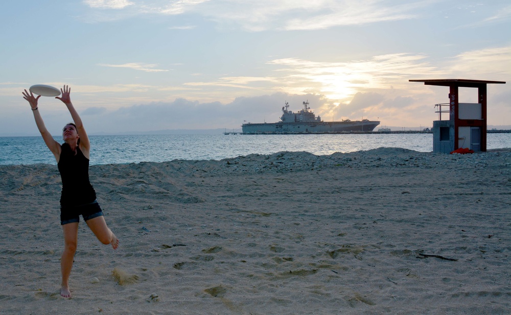 USS Peleliu White Beach port visit