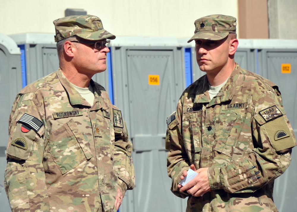 Gen. Campbell visits Task Force Volunteer