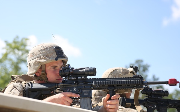 3/2 Marines assault Fort A.P. Hill MOUT town