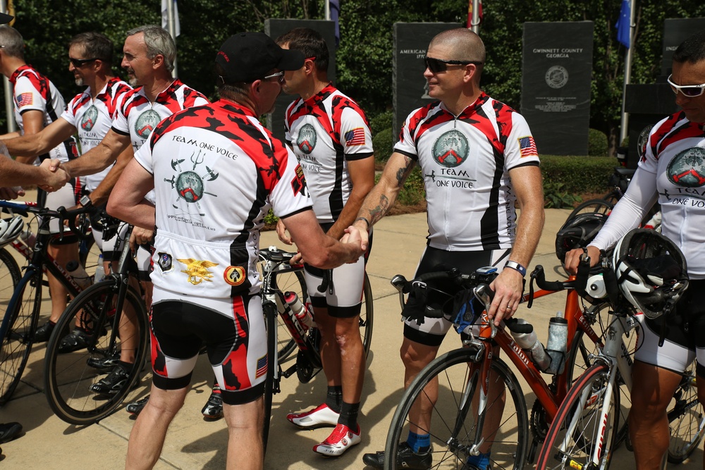 MARSOC Marines and sailors ride to remember