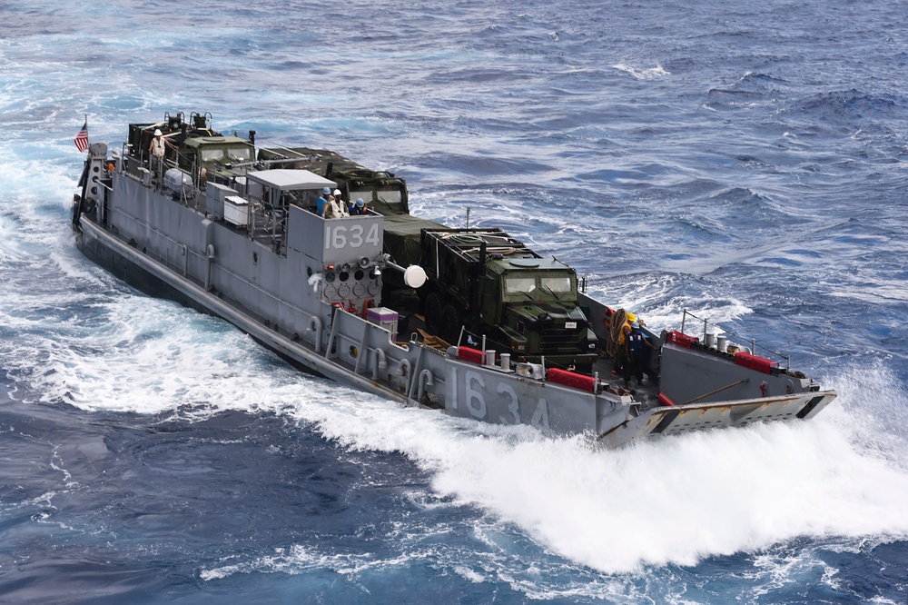 LCU prepares to enter USS Peleliu's well deck