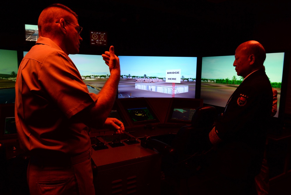 Chinese naval commander tours surface warfare officers school