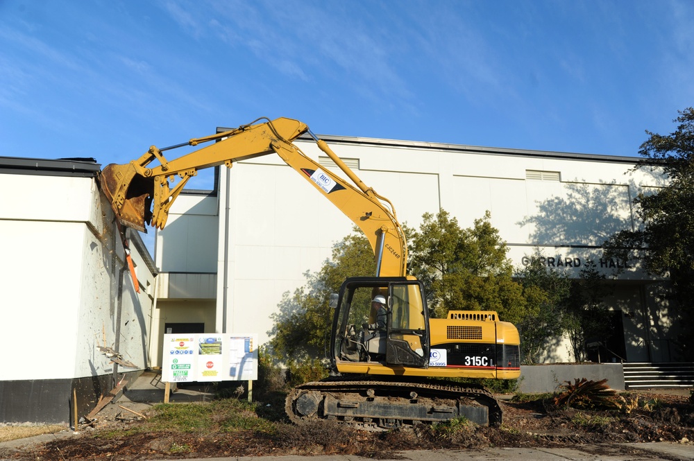 Demolition of Garrard Hall