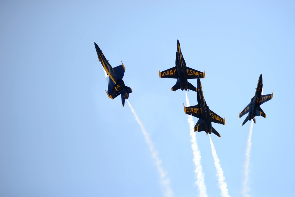 Pre-air show practice