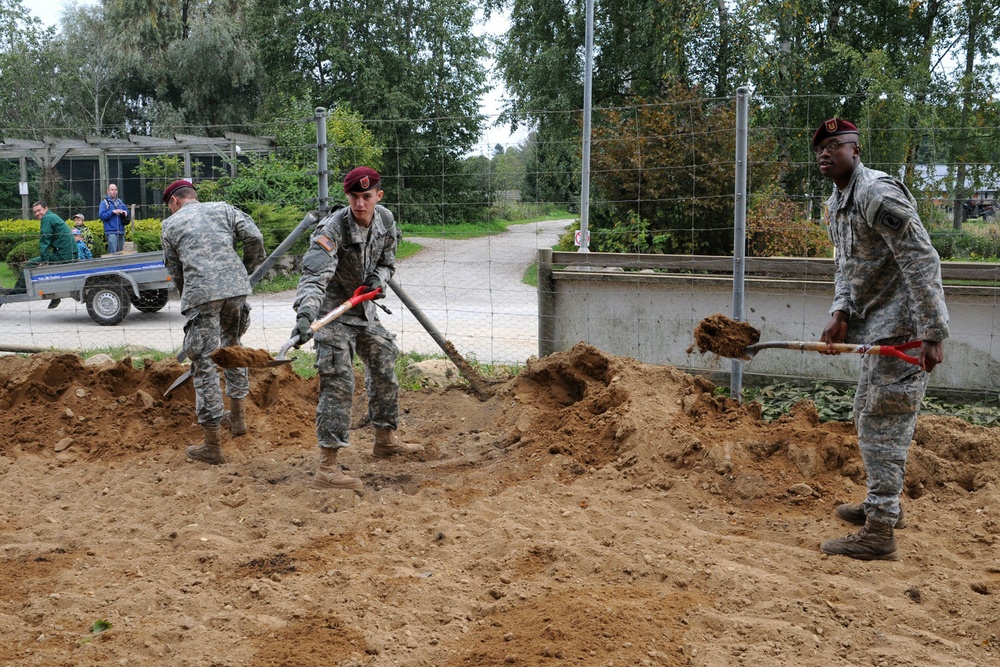 173rd Airborne Brigade supports Estonian zoo
