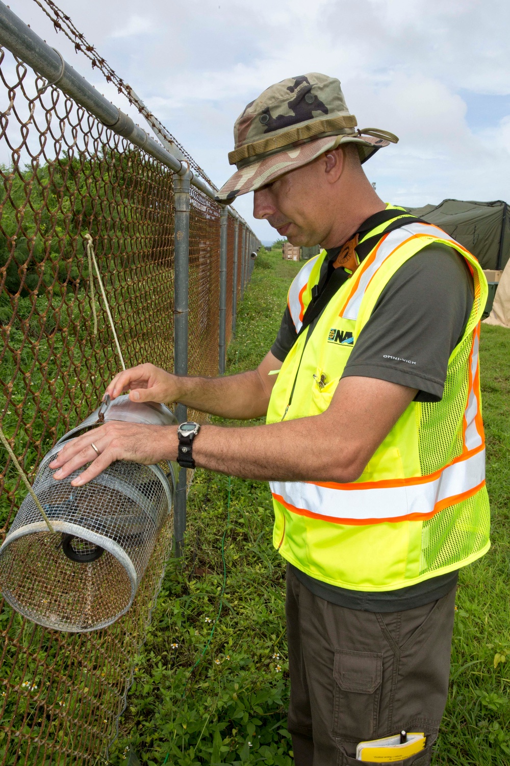 Marines, USDA prevent brown tree snakes from arriving on Tinian