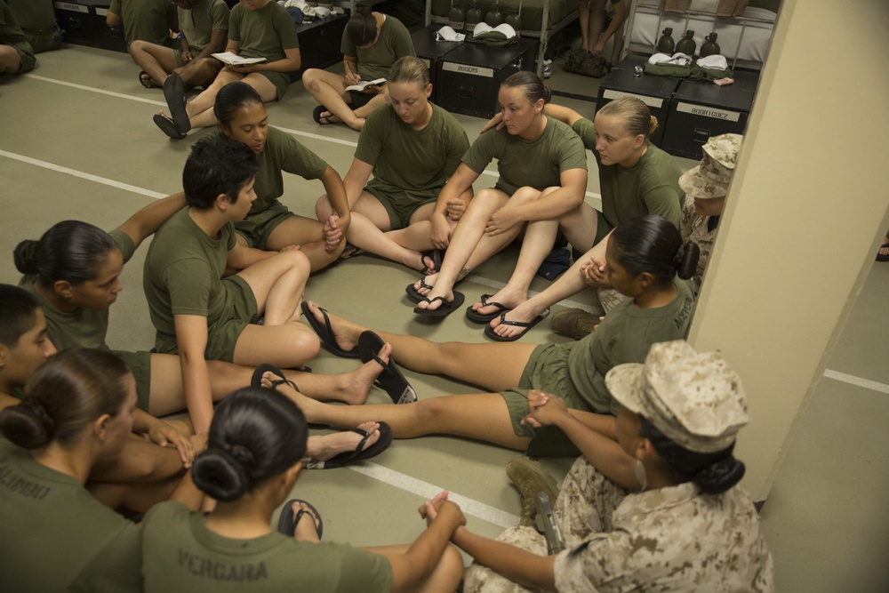 Marine recruits finish off their training day on Parris Island