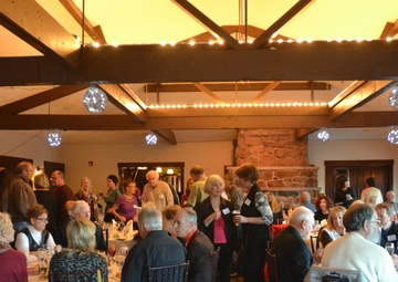 Flood victims honor aviators