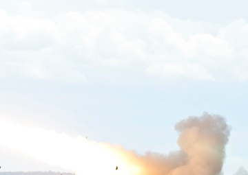 Artillerymen combine different platforms