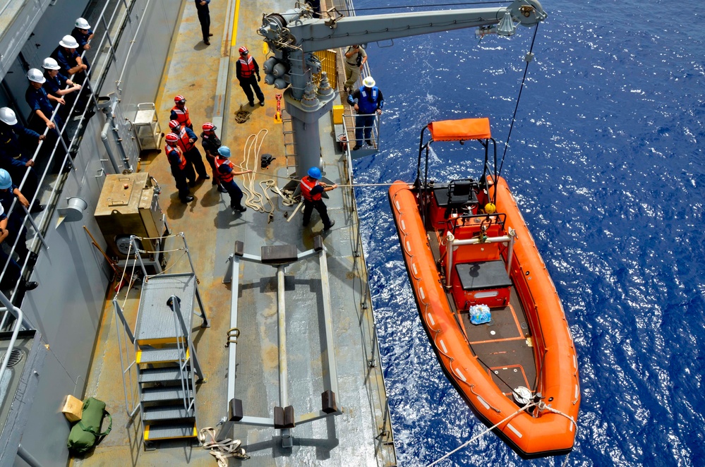 USS Frank Cable conducts small boat transfer