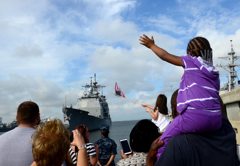 USS Vella Gulf returns from deployment