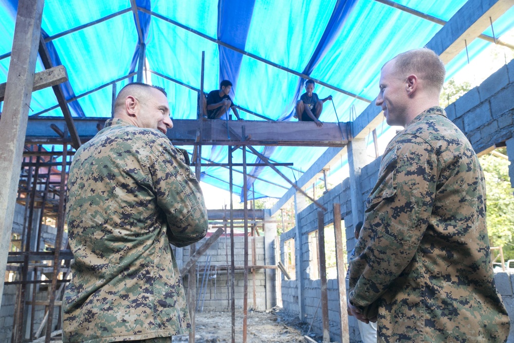 3rd MEB Chief of Staff visits Maoyon Elementary School