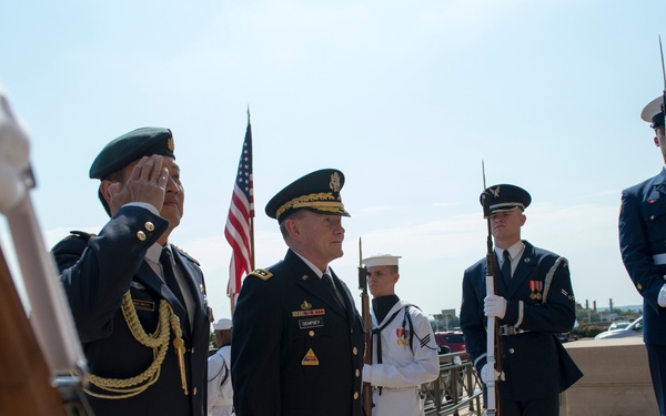 CJCS meets with his Singapore Counterpart